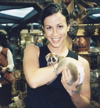 Alanis Morissette biography