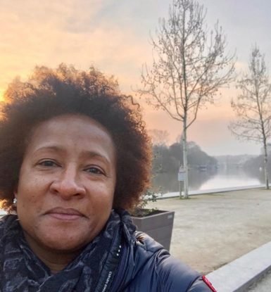 Wanda Sykes biography