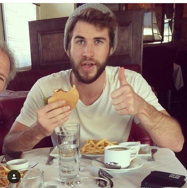 LIam Hemsworth likes to visit restaurants