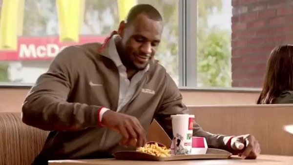 James LeBron paid the highest bill in a restaurant