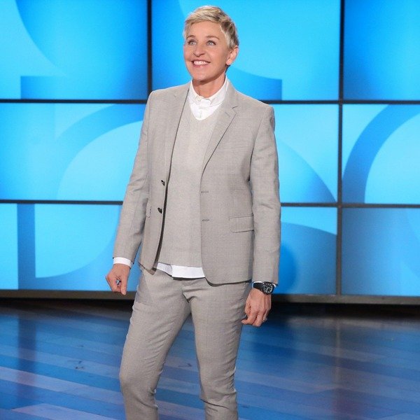 Ellen Degeneres dresses as Nicki Minaj for Halloween