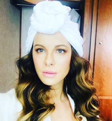 Kate Beckinsale biography