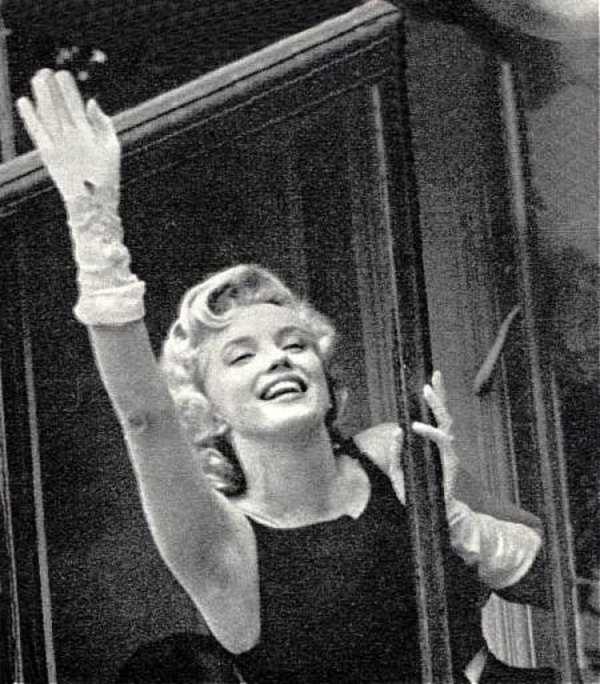 Marilyn Monroe - Top 10 dead stars, who still make millions  Marilyn Monroe - Top 10 dead stars, who still make millions
