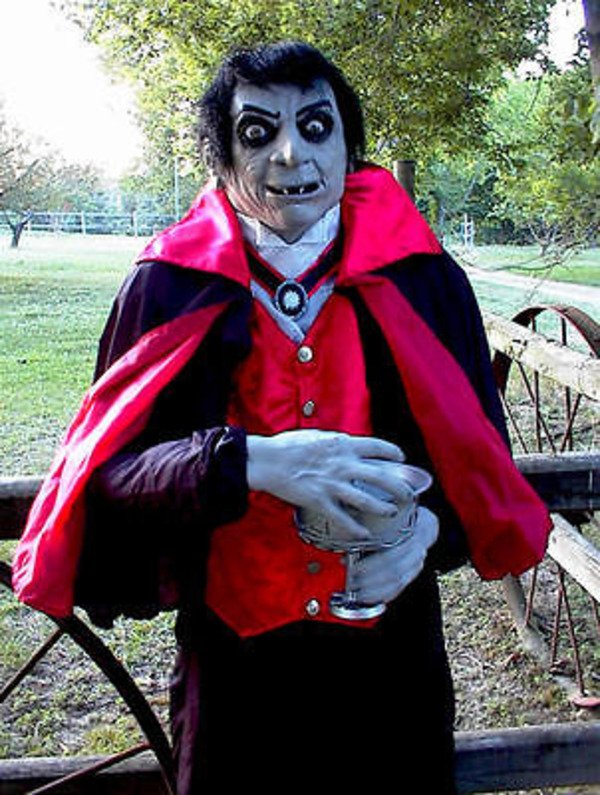 Top 11 most expensive Halloween suits - Stalkaround Ultra Vampire