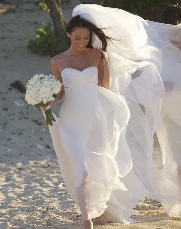 Megan Fox in a beautiful wedding dress from Armani Prive