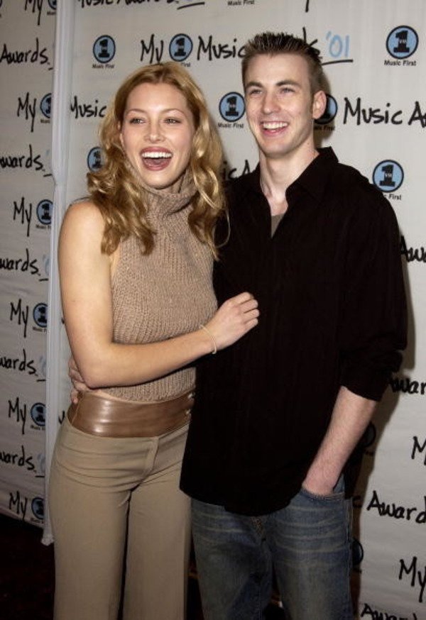 Jessica Biel and Chris Evans
