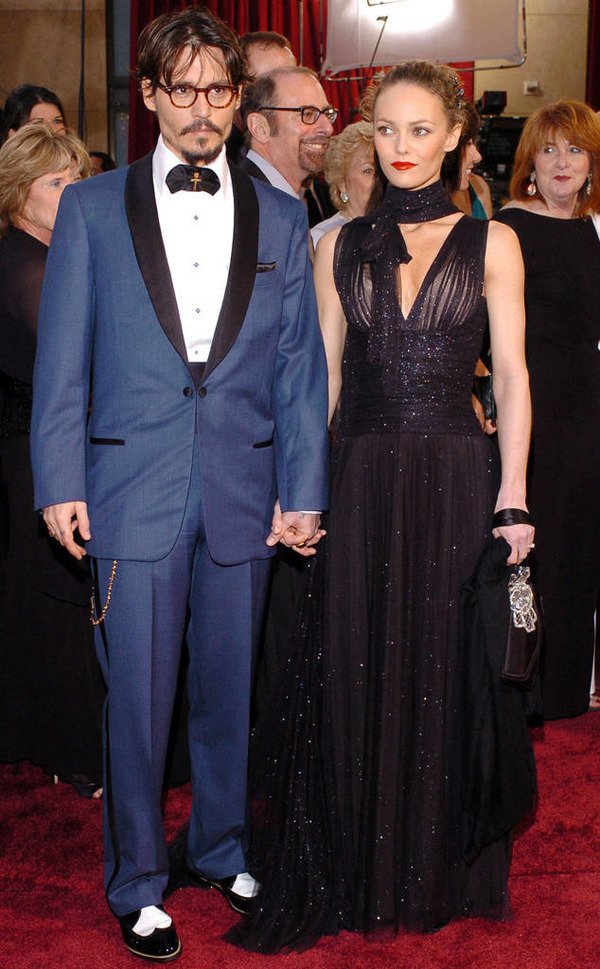 Johnny Depp and Vanessa Paradis fit each other Johnny Depp and Vanessa Paradis fit each other