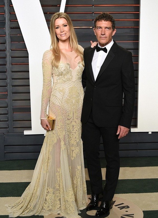 Antonio Banderas calls Nicole Kimpel "Shy"