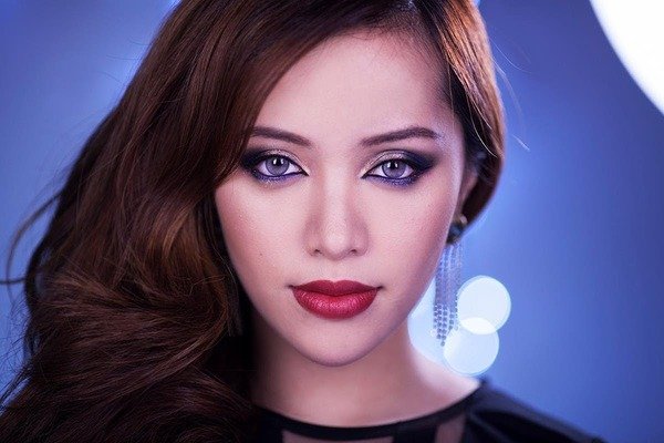 Michelle Phan left YouTube, because she was not happy