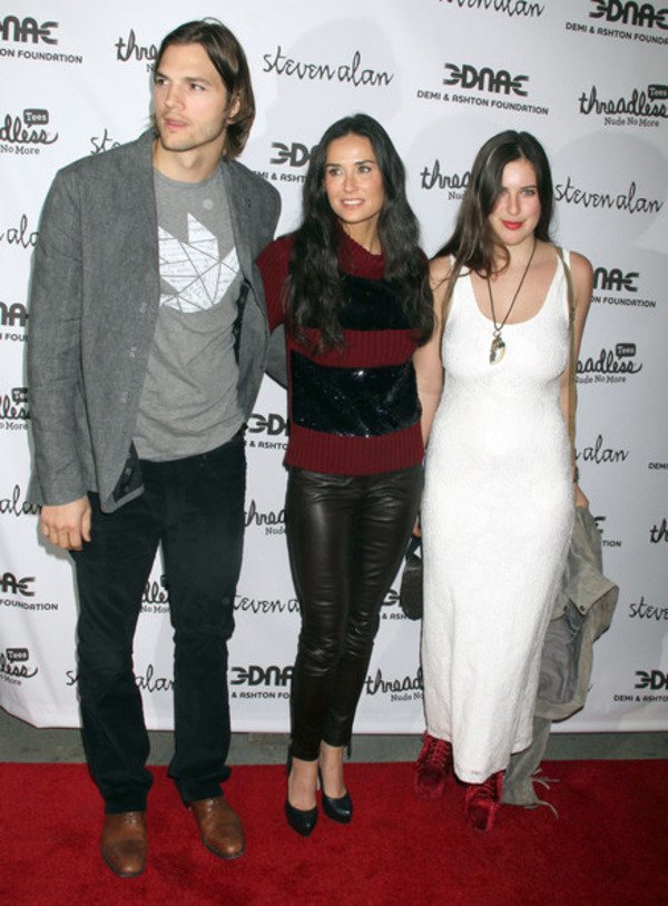 Scout Willis with her mother Demi Moore and ex-stepfather Ashton Kutcher