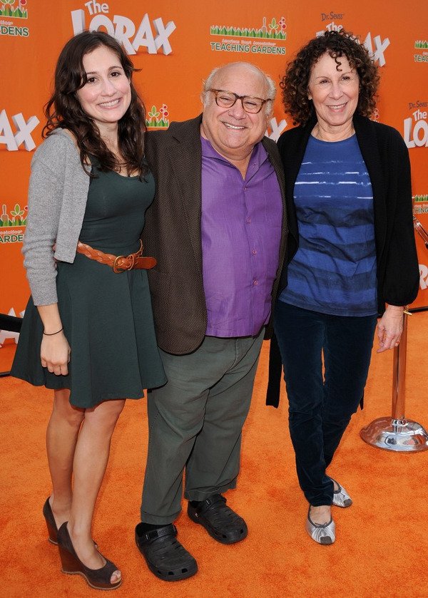 Rhea Perlman, Danny DeVito and their daughter Lucy DeVito