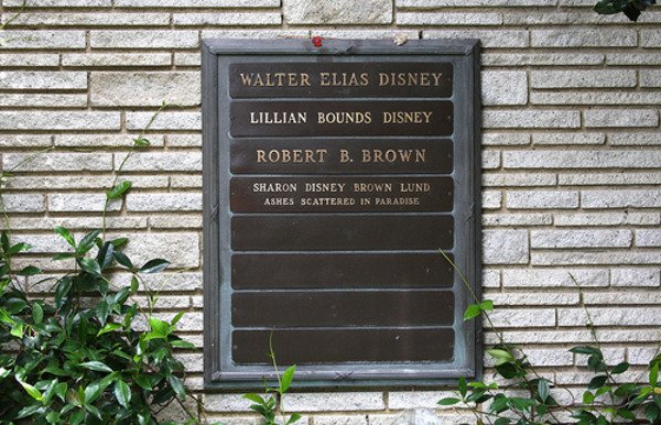 Walt Disney grave