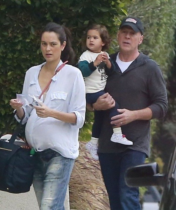 Bruce Willis daughter Mabel and wife Emma Heming pregant 