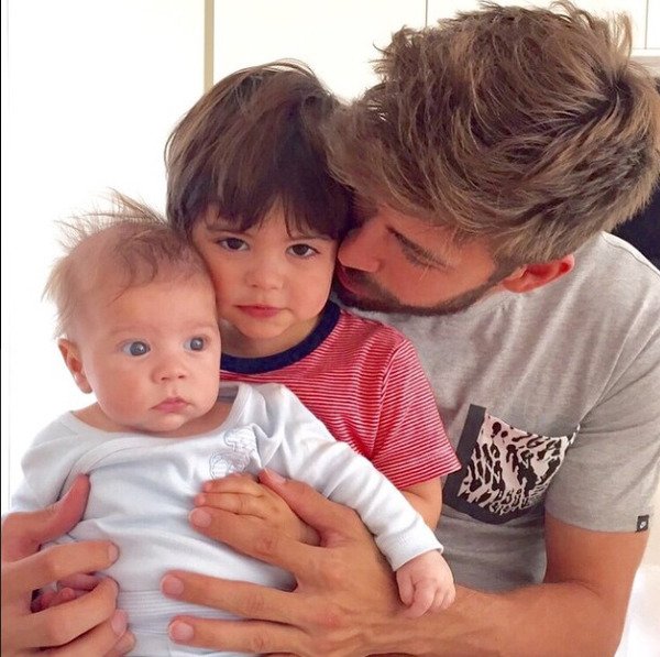 Gerard Piqué and his sons Milan and Sasha