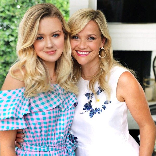 Ava Phillippe with her mother Reese Witherspoon 