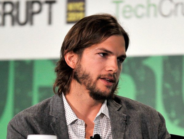 Mila Kunis husband Ashton Kutcher