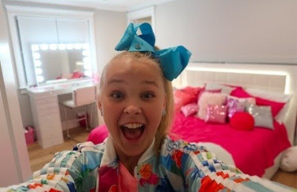 JoJo Siwa house JoJo Siwa house