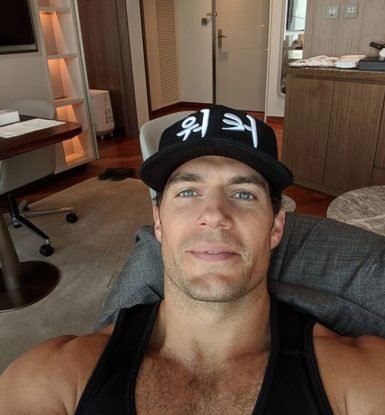 Henry Cavill biography