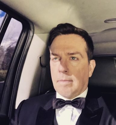 Ed Helms biography